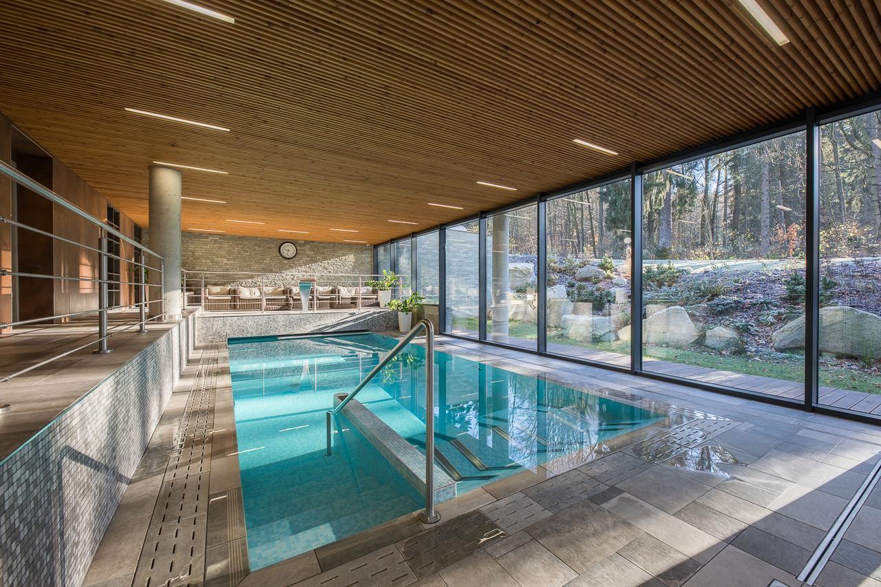 Wellness & Spa Hotel Villa Regenhart 耶塞尼克 外观 照片